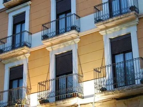 Alexandra Benstarhotelgroup